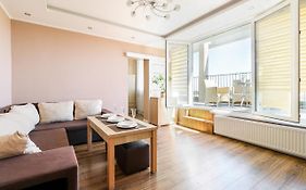 Apartament Morena z widokiem z tarasu na morze